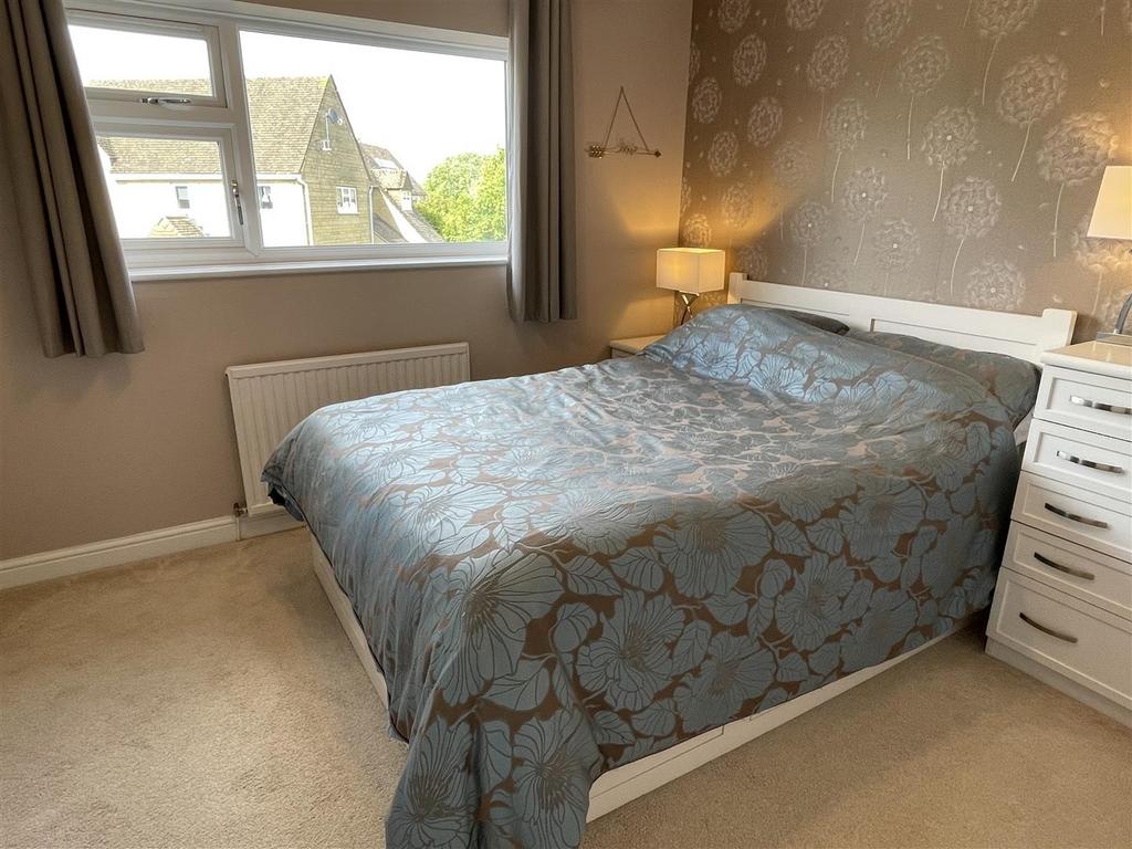 Bedroom 1.JPG