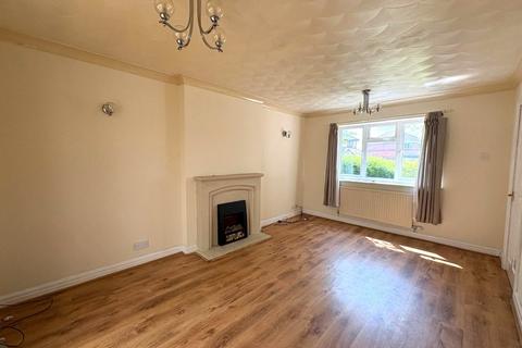 3 bedroom detached house to rent, Chatteris Close, Hindley
