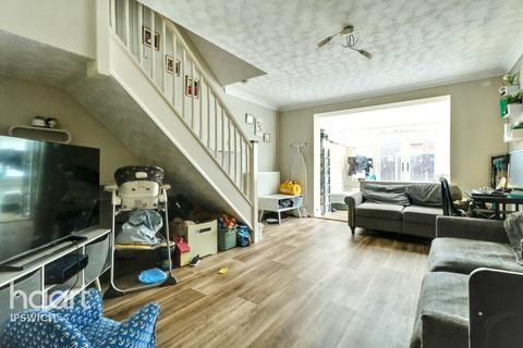 37 Foresters Walk, Barham, Ipswich, IP6 0TA