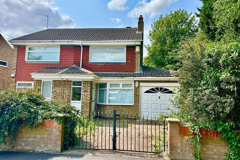 Corona Drive, Hull HU8
