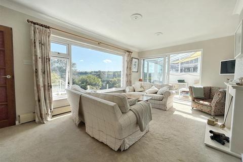 9 Chycoose Parc, Point, Truro, TR3 6NT