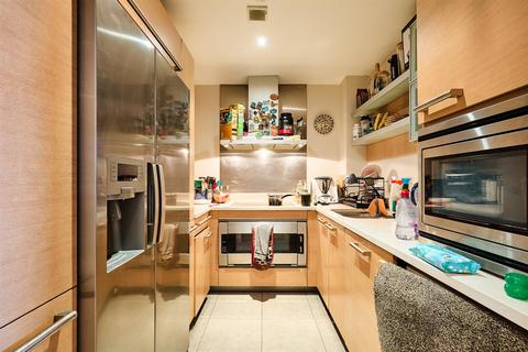 2 bedroom apartment to rent, The Boulevard, Fulham, SW6