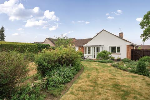 3 bedroom bungalow for sale, Yarnolds, Cheltenham GL51