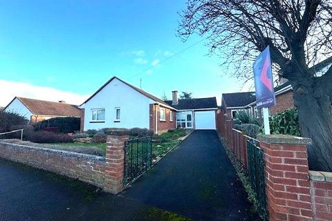 3 bedroom bungalow for sale - Yarnolds, Cheltenham GL51