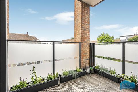 2 bedroom apartment for sale, High Road, North Finchley, London, N12