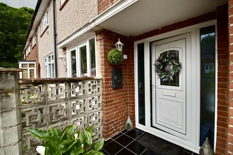3 bedroom terraced house for sale, Tring Close, Romford RM3