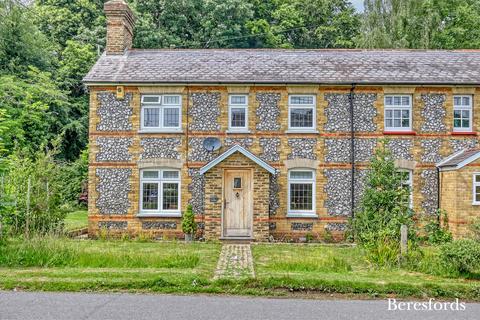 1 Thorndon Cottages Thorndon Gate, Ingrave, Brentwood, CM13 3RG