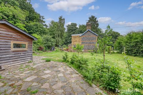 1 Thorndon Cottages Thorndon Gate, Ingrave, Brentwood, CM13 3RG