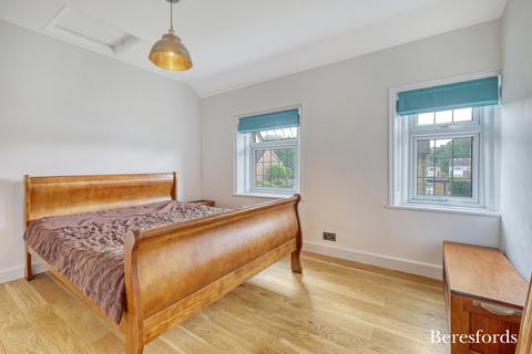 1 Thorndon Cottages Thorndon Gate, Ingrave, Brentwood, CM13 3RG