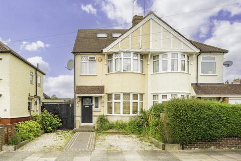 30 Chester Avenue, Twickenham, TW2 6AG