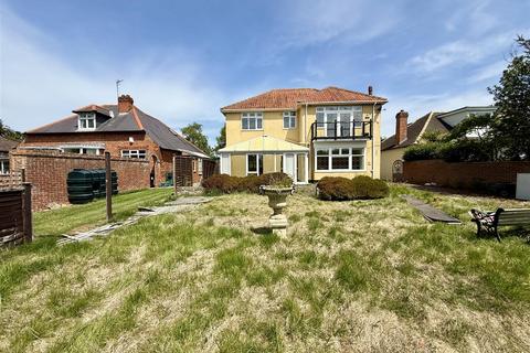 4 bedroom detached house for sale, Merrybent, Darlington
