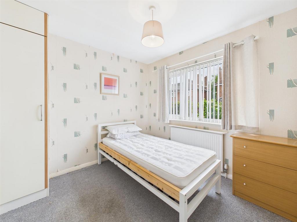 Bedroom: