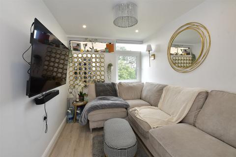 2 bedroom flat for sale, The Drive, Great Warley, Brentwood, Essex