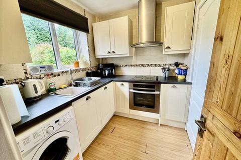 41 Ashmore Avenue, Wolverhampton, WV11 2LT