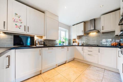 5 bedroom end of terrace house for sale, Cooper Mews,  Witney,  OX28