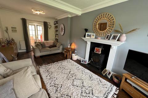 5 bedroom detached house for sale, Maindy Crescent Ton Pentre - Ton Pentre