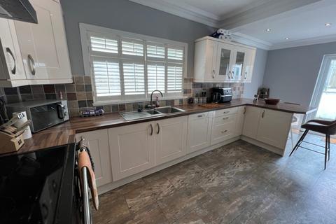 5 bedroom detached house for sale, Maindy Crescent Ton Pentre - Ton Pentre