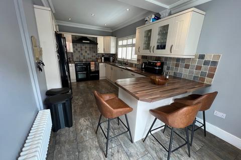 5 bedroom detached house for sale, Maindy Crescent Ton Pentre - Ton Pentre
