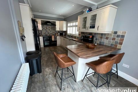 undefined, Maindy Cresent, Ton Pentre, Rhondda Cynon Taff, CF41