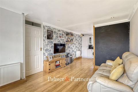 undefined, West Lawn, Essex CM2