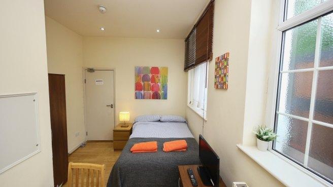 Brondesbury-park-nw6-7ay-981390