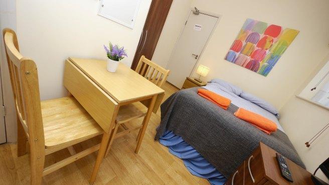 Brondesbury-park-nw6-7ay-981379