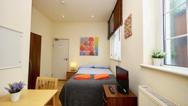 Brondesbury-park-nw6-7ay-981385