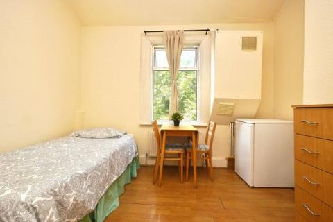 1 bedroom flat to rent, Chichele Road