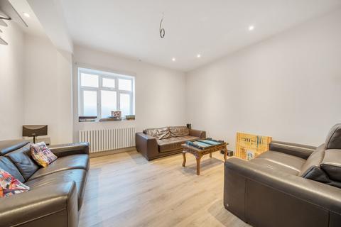 10 The Ridgeway, London, NW11 8TB