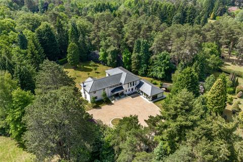 Fairleads Wheatsheaf Enclosure, Liphook, GU30 7EJ