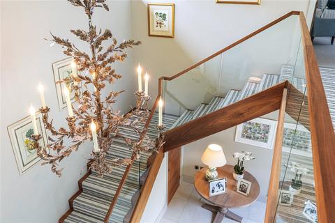 Fairleads Wheatsheaf Enclosure, Liphook, GU30 7EJ