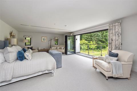 Fairleads Wheatsheaf Enclosure, Liphook, GU30 7EJ