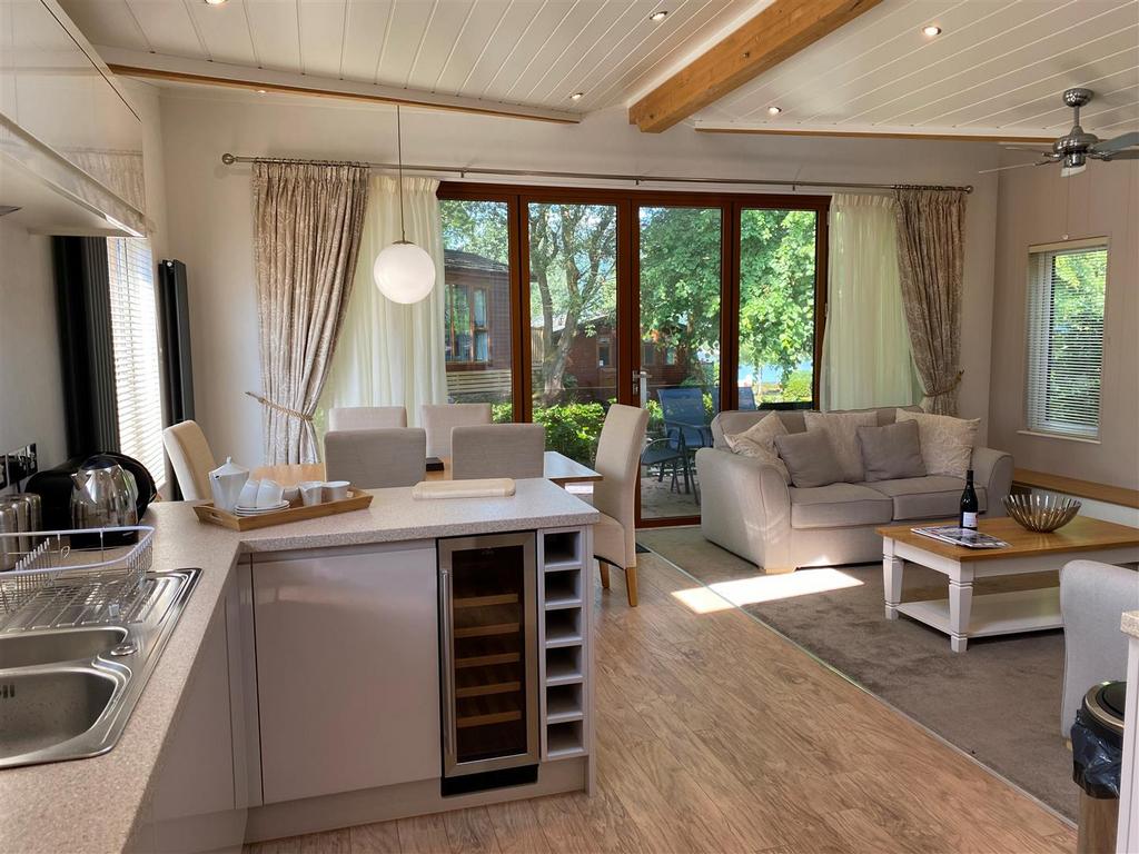 Fallbarrow Holiday Park, Rayrigg... 3 bed mobile home for sale - £255,000