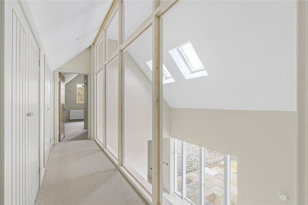 Vaulted Landing