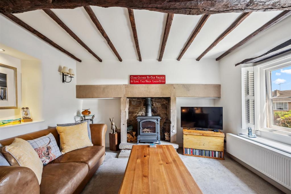 Sitting Room - fireplace.jpg