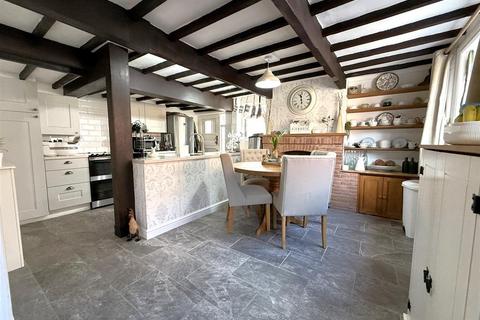 undefined, Chapel Street, Bottesford