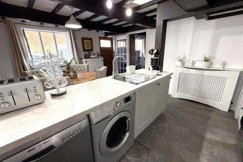 undefined, Chapel Street, Bottesford