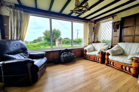 3 bedroom detached bungalow for sale, Penuel, Llanmorlais, Swansea, City And County of Swansea.