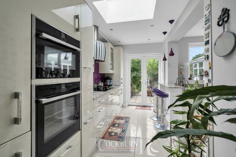 48 Leysdown Road, London, SE9 3NB
