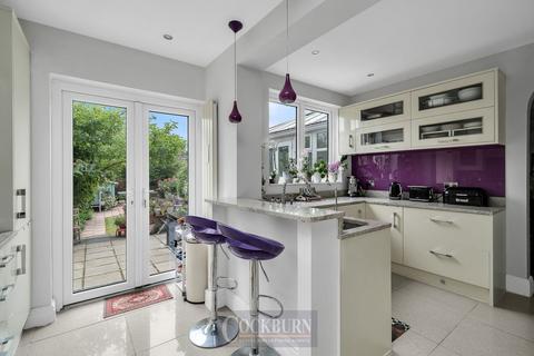 48 Leysdown Road, London, SE9 3NB