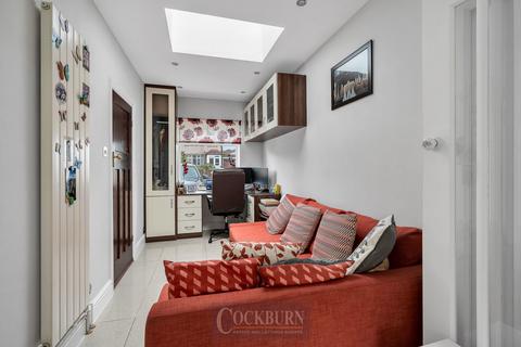 48 Leysdown Road, London, SE9 3NB