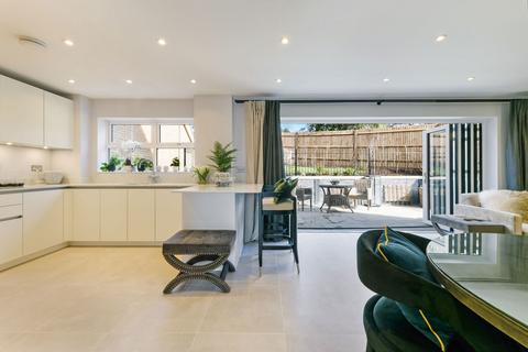 2 bedroom semi-detached house for sale, Pendleton Place, Redhill RH1
