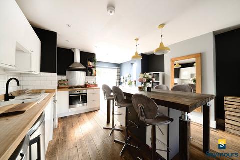 2 bedroom semi-detached house for sale, Stoughton Road, Surrey GU2