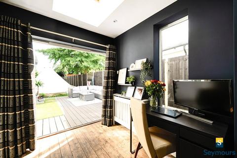 2 bedroom semi-detached house for sale, Stoughton Road, Surrey GU2