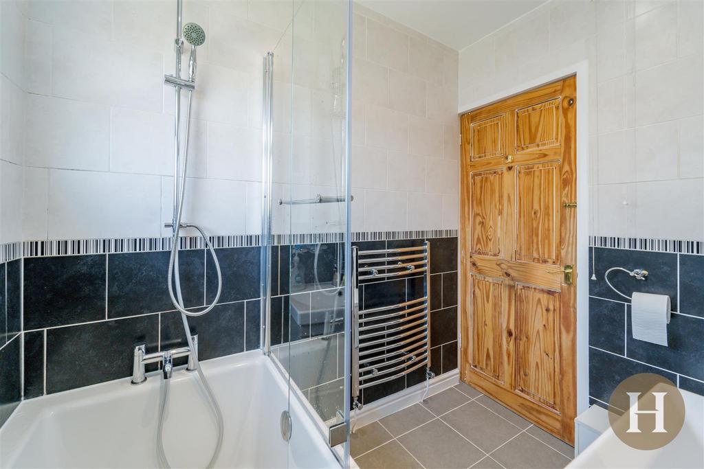 Hadleigh Estate Agents-31.jpg