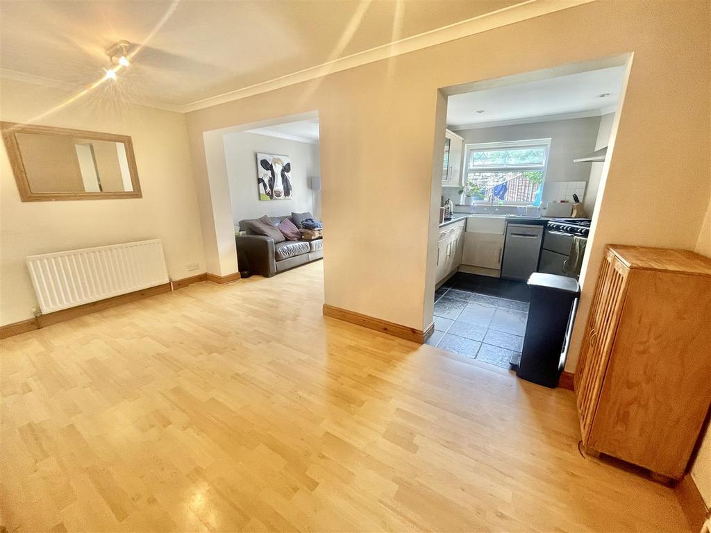 Dining room.jpg