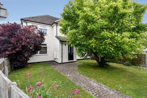 79 Fulbourn Road, Teversham, Cambridge, CB1 9AJ