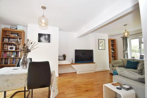 79 Fulbourn Road, Teversham, Cambridge, CB1 9AJ