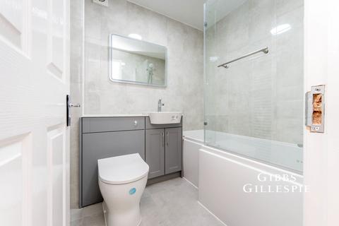 1 bedroom flat to rent, Uxbridge Road, Pinner, HA5