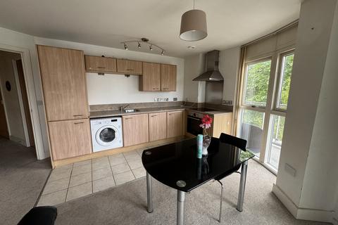 2 bedroom flat to rent, Cregoe Street, Birmingham B15